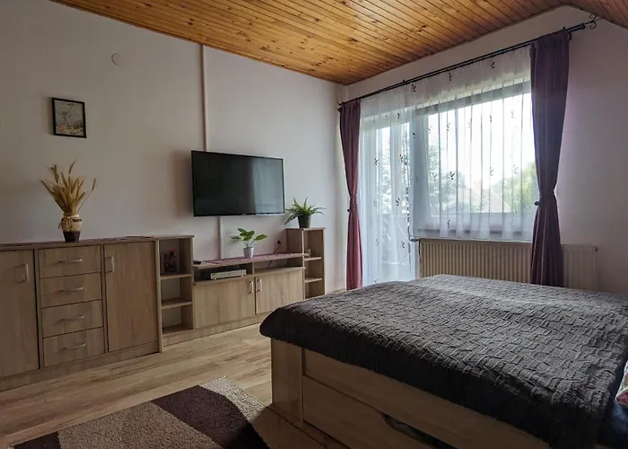 Virágos Apartamento *